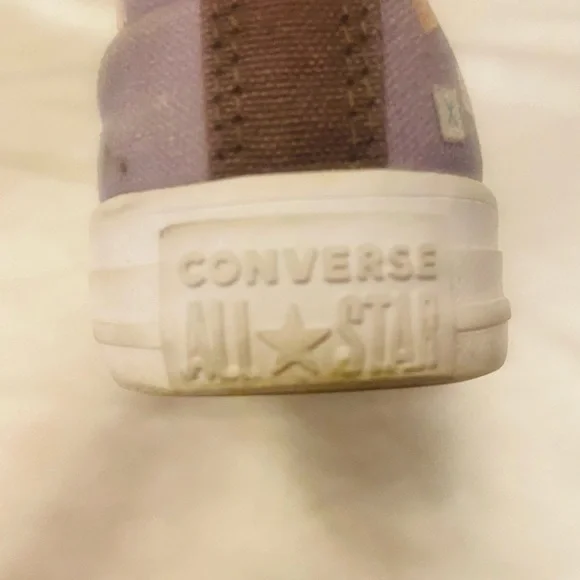 Converse All Star Girls Size 1.5 EUC - Picture 5 of 6